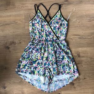 NWT Adelyn Rae XS Womens Romper bright colorful with pockets